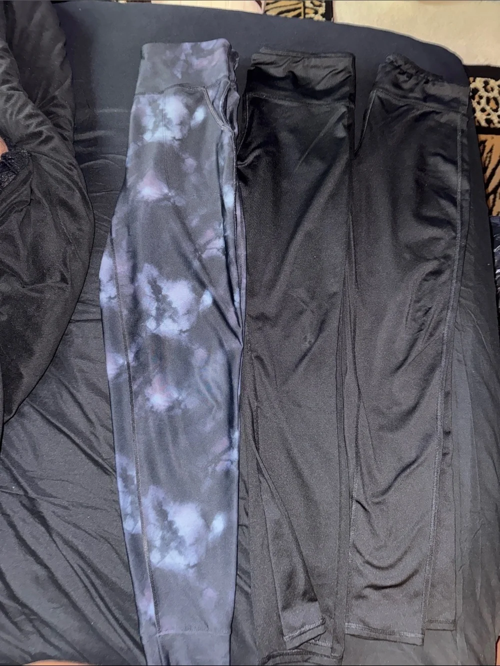 Old Navy Kids Leggings - Black & Blue Tie-Dye
